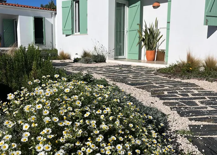 לינה וארוחת בוקר Casa Areia
